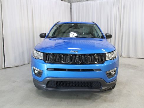 Used 2018 Jeep Compass Latitude w/ Cold Weather Group AWD/4WD image 36