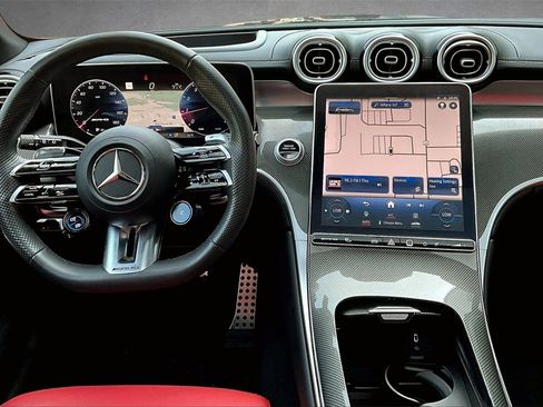 Used 2024 Mercedes-Benz GLC 43 AMG 4MATIC w/ Driver Assistance Package image 8