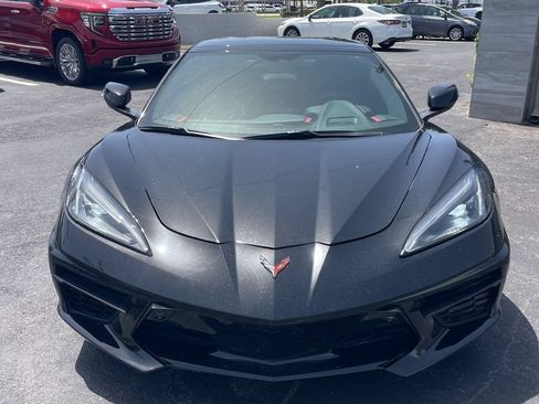 Used 2021 Chevrolet Corvette Stingray Premium Conv w/ Z51 Performance Package RWD image 2