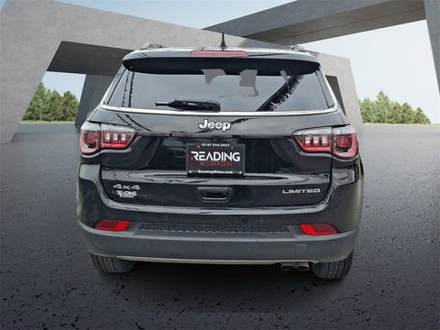 Used 2022 Jeep Compass Limited w/ Sun and Sound Group image 5