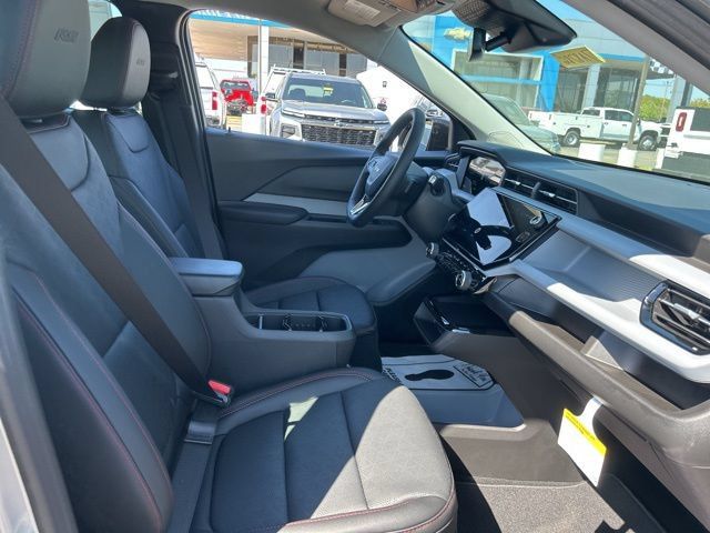 New 2027 Chevrolet Bolt RS FWD image 31