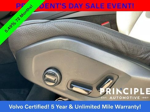 Certified 2024 Volvo XC90 T8 Plus image 19