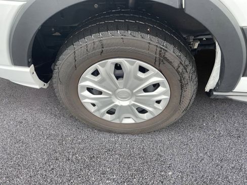 Used 2024 Ford Transit 350 XLT image 12