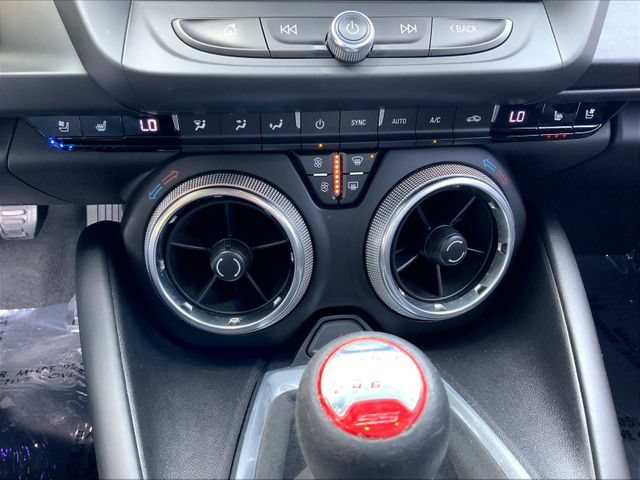 Used 2018 Chevrolet Camaro SS RWD image 36