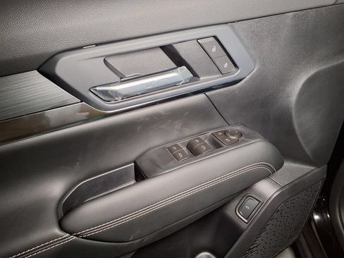 Used 2026 GMC Terrain Elevation w/ Elevation Premium Package FWD image 16