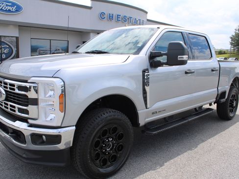 Used 2024 Ford F250 XLT image 2