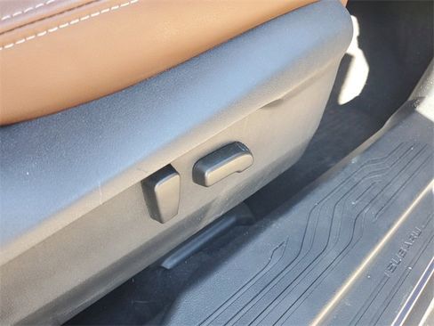 Used 2022 Subaru Outback Touring w/ Popular Package #2 image 38