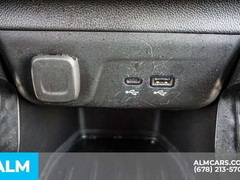 Used 2025 Chevrolet TrailBlazer LT AWD/4WD image 40