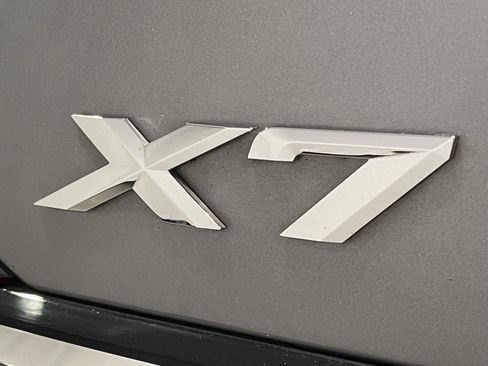 Certified 2023 BMW X7 xDrive40i w/ Executive Package image 24