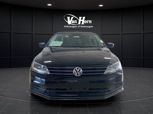 Used 2015 Volkswagen Jetta S FWD image 2