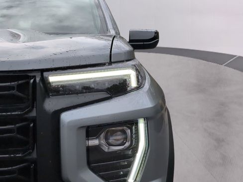 New 2026 GMC Canyon Elevation w/ Convenience Package image 12