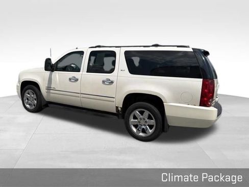 Used 2012 GMC Yukon XL SLT w/ SLT-2 Equipment Package AWD/4WD image 10