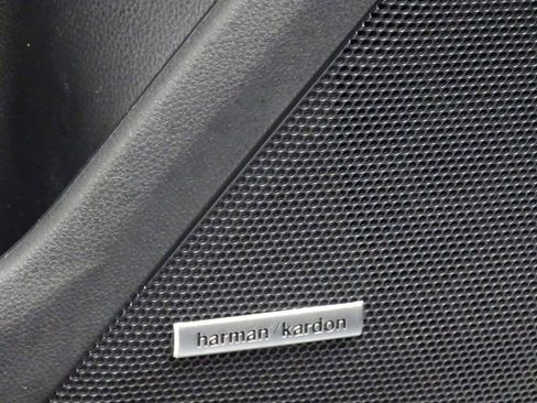 Used 2023 Subaru Crosstrek 2.5i Limited image 19