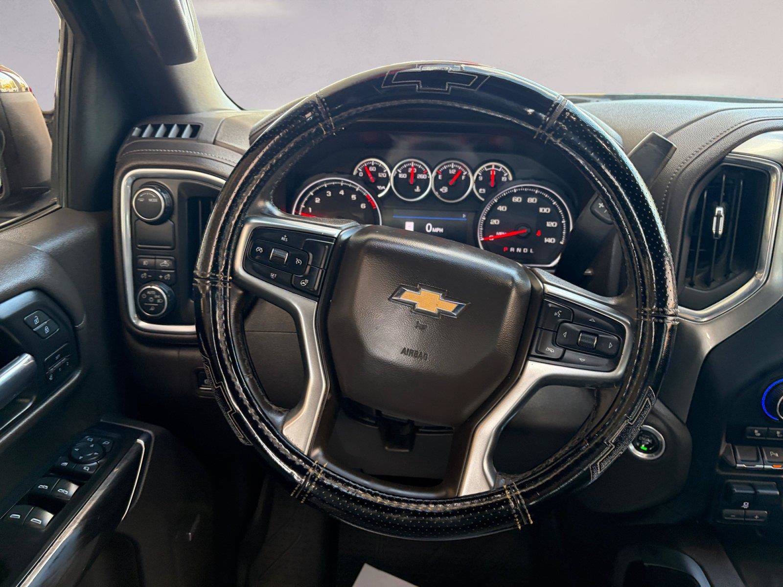 Used 2020 Chevrolet Silverado 1500 LTZ w/ LTZ Texas Edition RWD image 12
