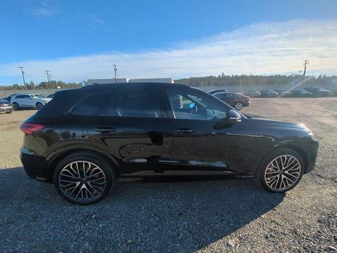 Used 2025 Audi SQ5 Premium Plus image 4