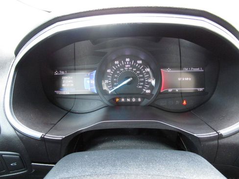 Used 2017 Ford Edge Titanium w/ Equipment Group 301A FWD image 11