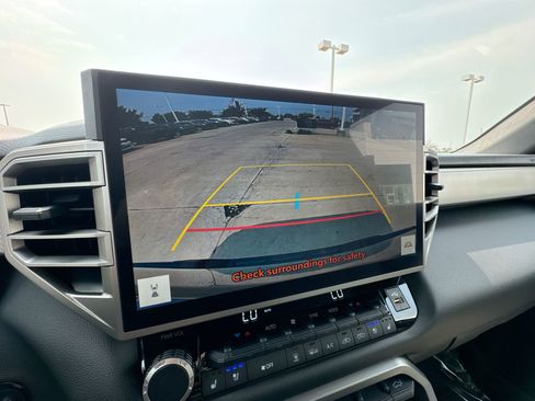 Used 2025 Toyota Tundra Limited image 51