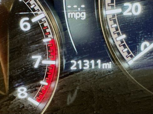 Used 2025 MAZDA CX-50 AWD 2.5 S w/ Premium Package image 19