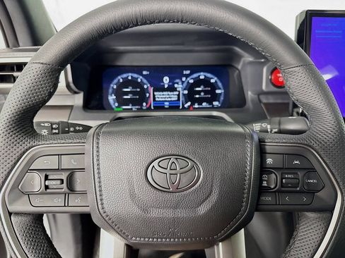 New 2025 Toyota Tacoma TRD Off-Road image 15