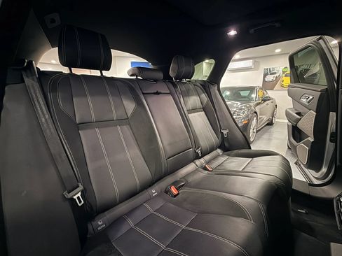 Used 2019 Land Rover Range Rover Velar R-Dynamic SE AWD/4WD image 16