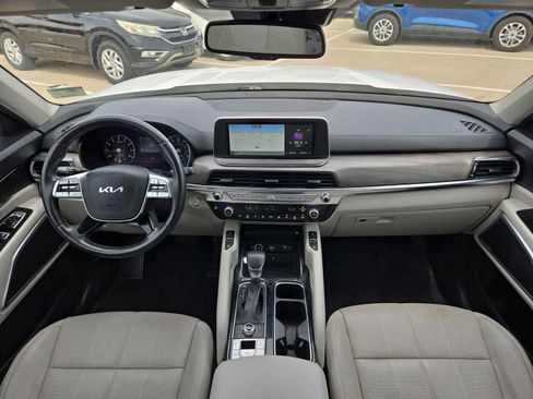 Used 2022 Kia Telluride EX w/ EX Premium Package AWD/4WD image 13