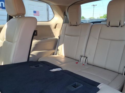 Used 2016 Nissan Pathfinder SL w/ SL Tech Package AWD/4WD image 14