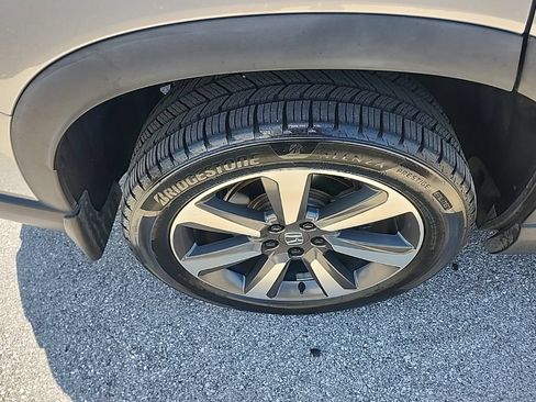 Used 2023 Honda Pilot Elite image 22