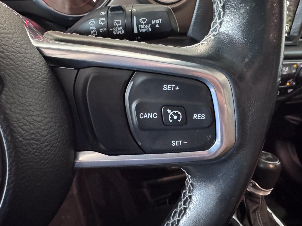 Used 2021 Jeep Wrangler Unlimited Rubicon AWD/4WD image 15