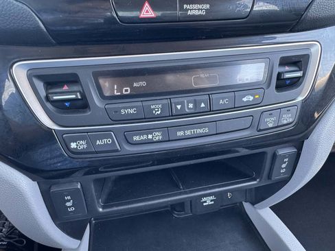 Used 2018 Honda Ridgeline RTL-E image 32