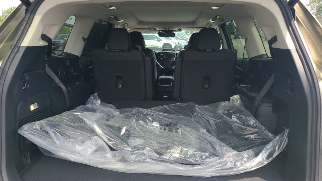 New 2026 Subaru Ascent Limited AWD/4WD image 18