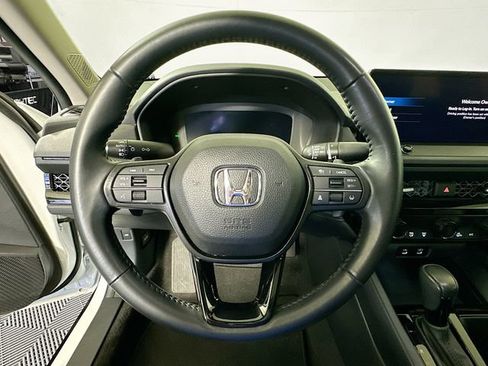 Used 2023 Honda Accord EX-L image 12