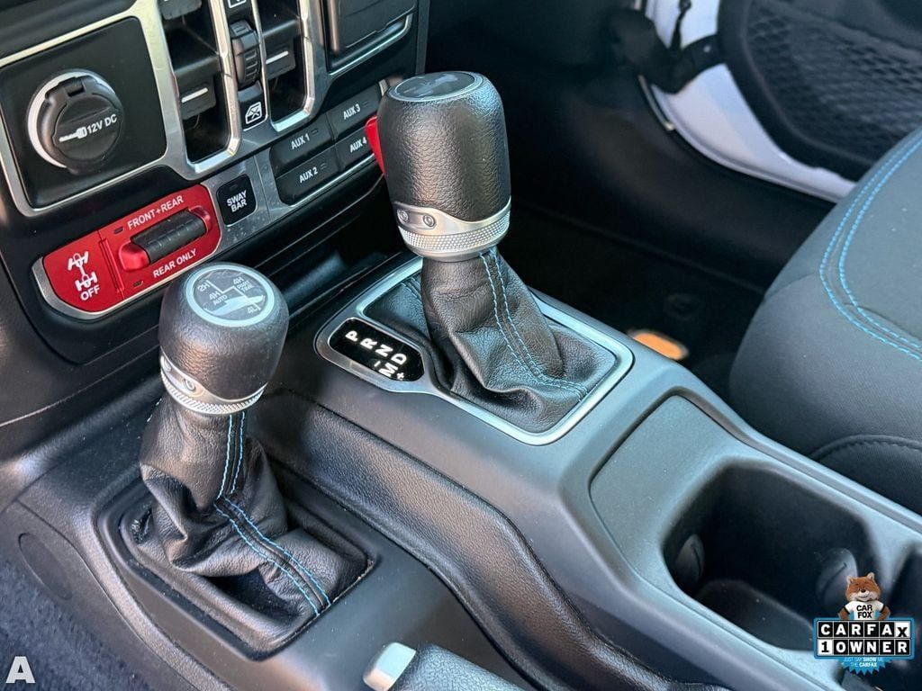 Used 2023 Jeep Wrangler Unlimited Rubicon 4xe AWD/4WD image 12