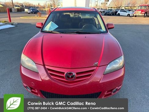 Used 2005 MAZDA MAZDA3 s w/ Moonroof & 6-CD Pkg image 9