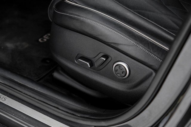 Used 2021 Genesis G80 3.5T RWD image 33