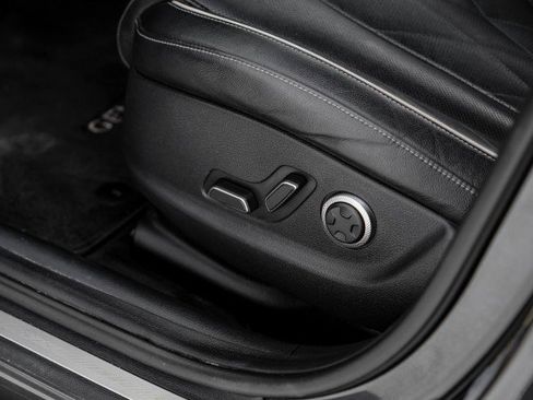 Used 2021 Genesis G80 3.5T RWD image 33