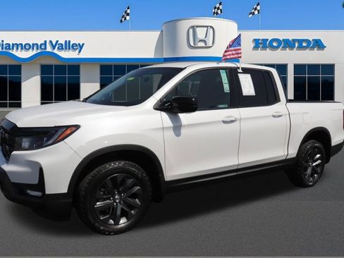 Used 2024 Honda Ridgeline Sport image 3