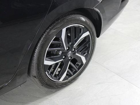 Certified 2024 Nissan Versa SR image 13