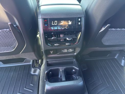 Used 2023 Jeep Grand Cherokee L Laredo AWD/4WD image 32