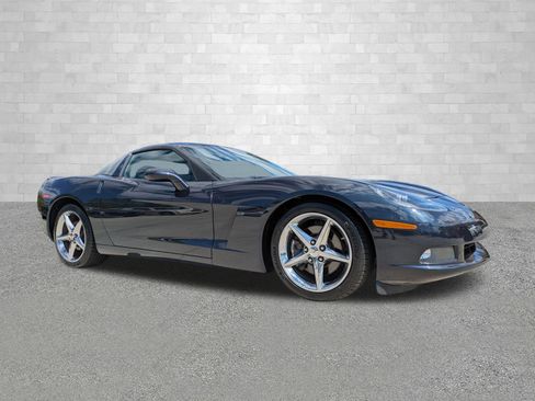Used 2013 Chevrolet Corvette Coupe image 1