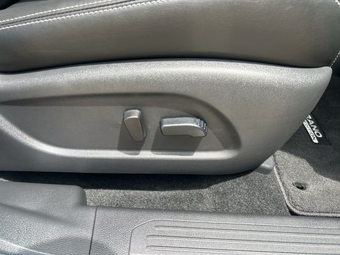 Certified 2024 Nissan Murano SV w/ SV Midnight Edition Package FWD image 20