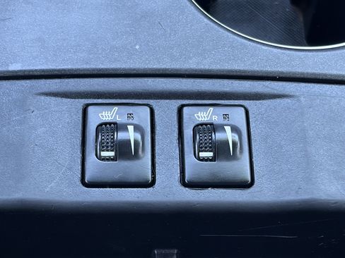 Used 2015 Toyota Camry XLE w/ Convenience Package FWD image 15