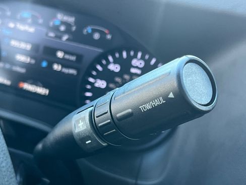 Used 2023 Ford E-350 and Econoline 350 Super Duty w/ Driver's Safety Package image 21