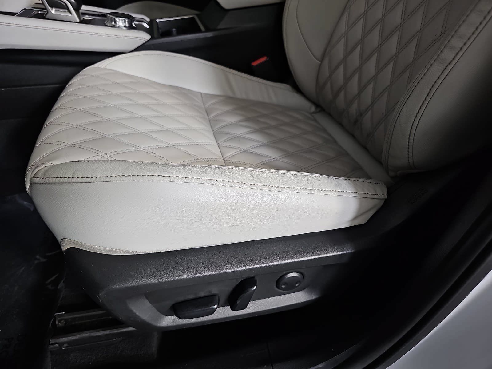 Used 2024 Mitsubishi Outlander SEL FWD image 28