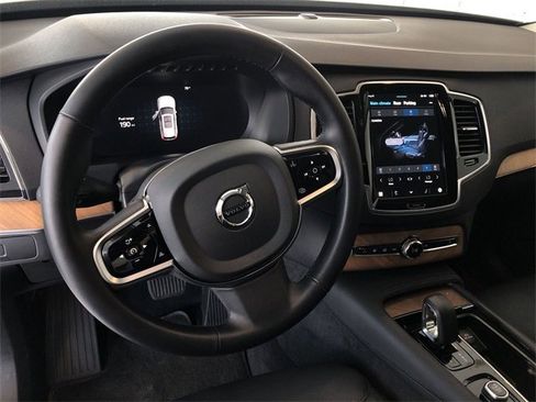 Used 2025 Volvo XC90 B6 Plus image 20