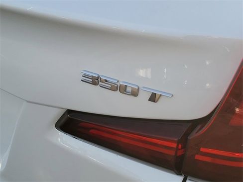 Certified 2024 Cadillac XT4 Luxury image 32