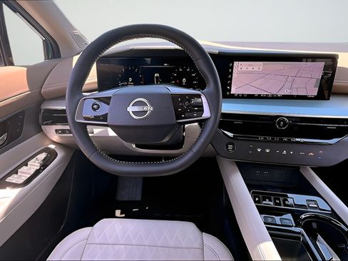 Certified 2026 Nissan Murano Platinum w/ Cargo Package AWD/4WD image 8