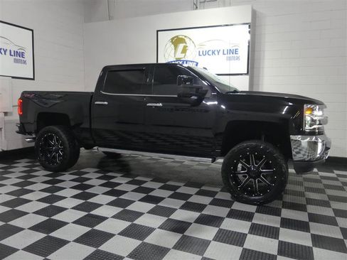 Used 2018 Chevrolet Silverado 1500 LTZ AWD/4WD image 6