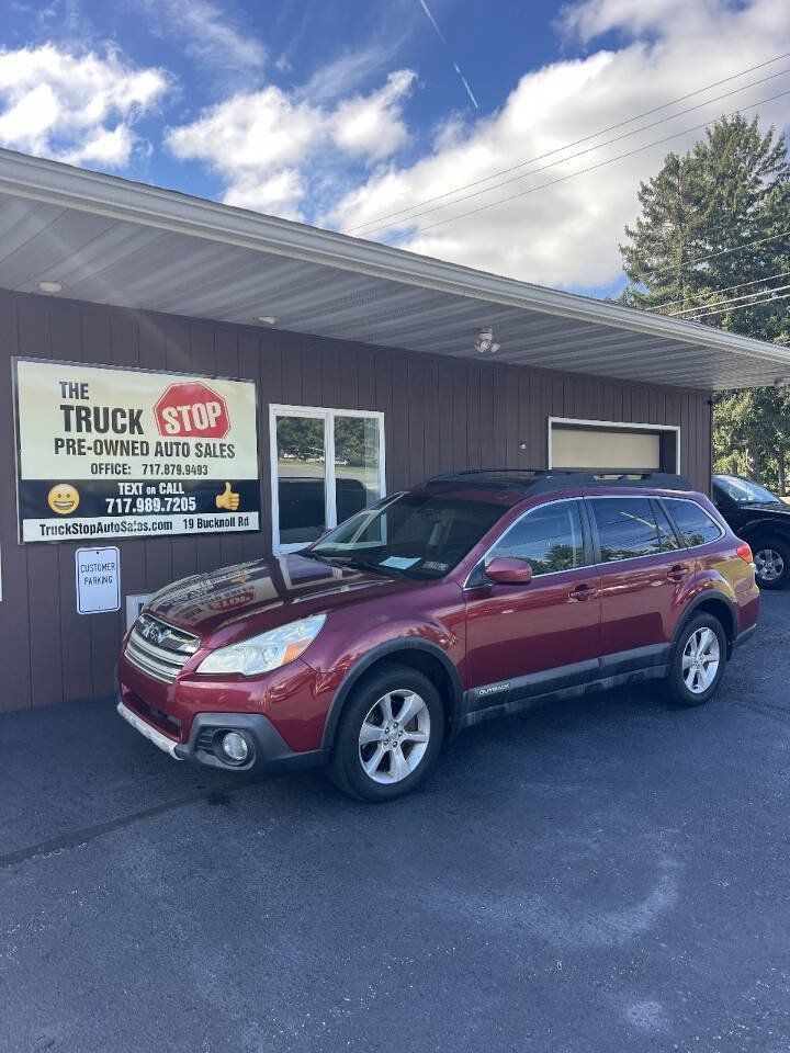 Used 2013 Subaru Outback 3.6R Limited w/ Moonroof Pkg AWD/4WD image 1