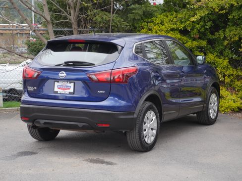 Used 2019 Nissan Rogue Sport S image 22