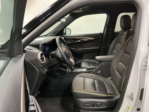 Used 2024 Chevrolet TrailBlazer ACTIV w/ Driver Confidence Package FWD image 9